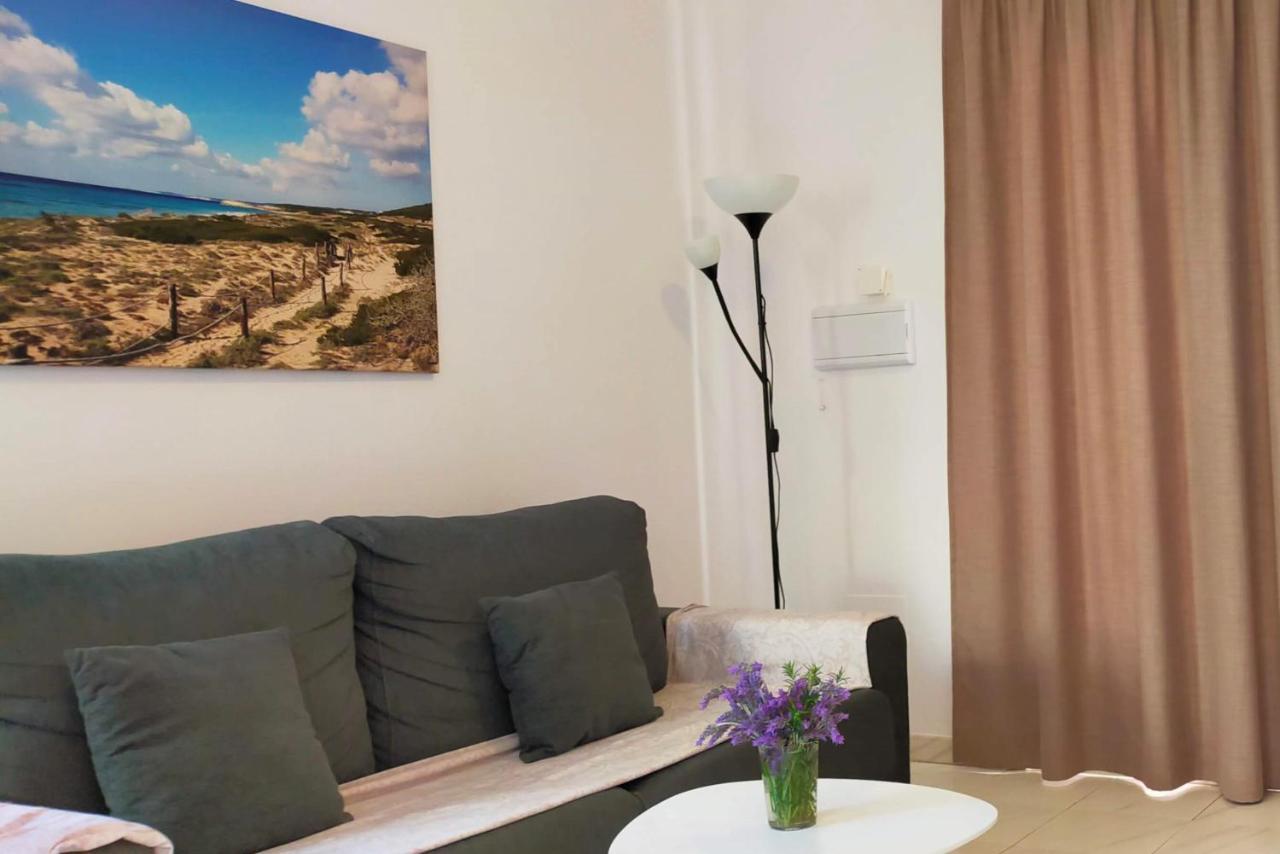 Apartaments California カラ・エン・ブラネス エクステリア 写真