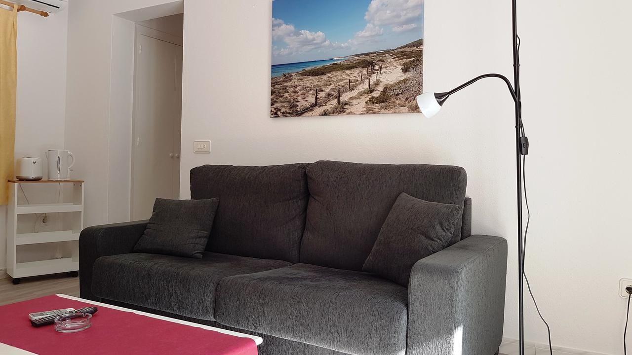 Apartaments California カラ・エン・ブラネス エクステリア 写真